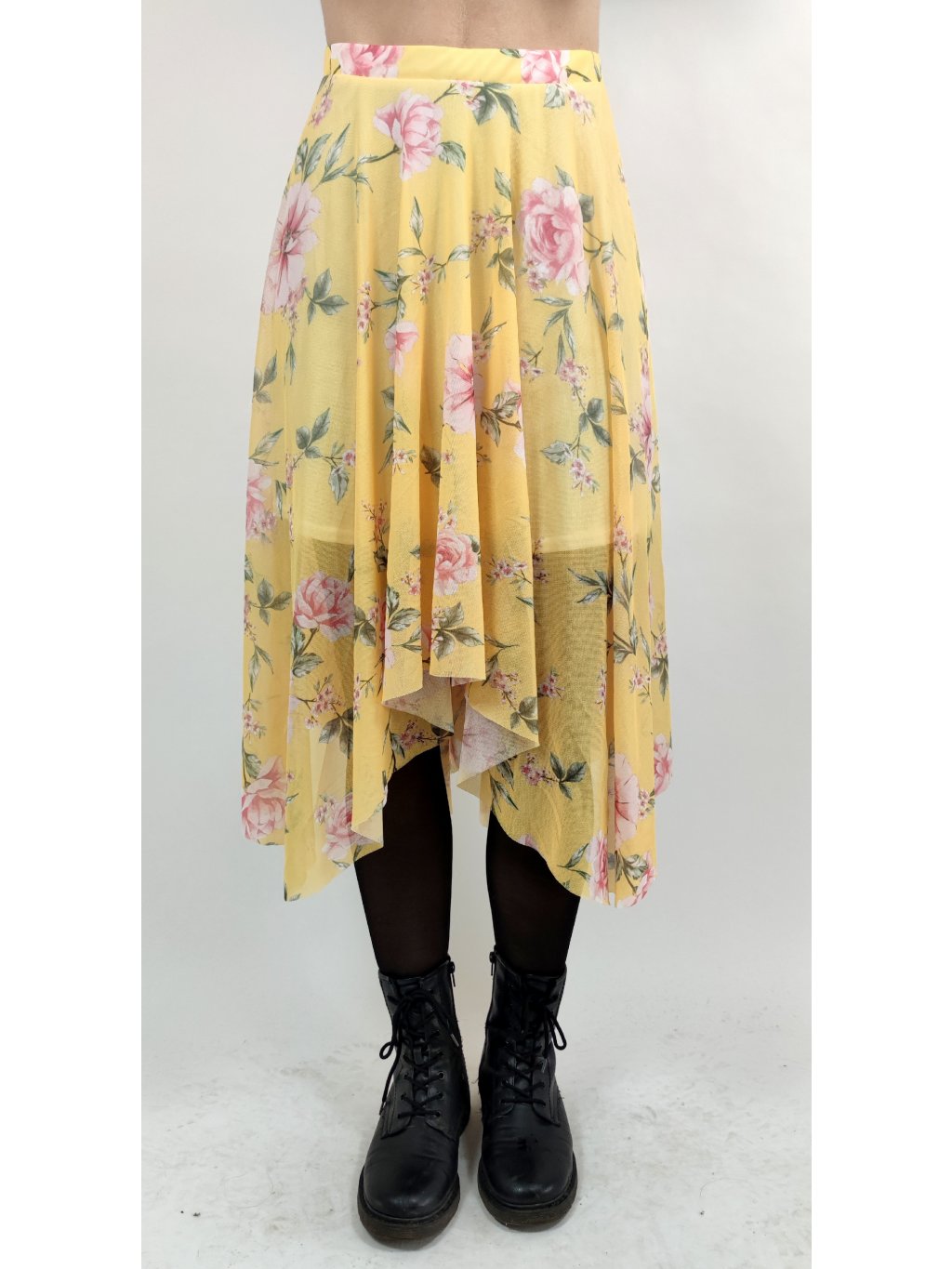 asymetrická květovaná sukně