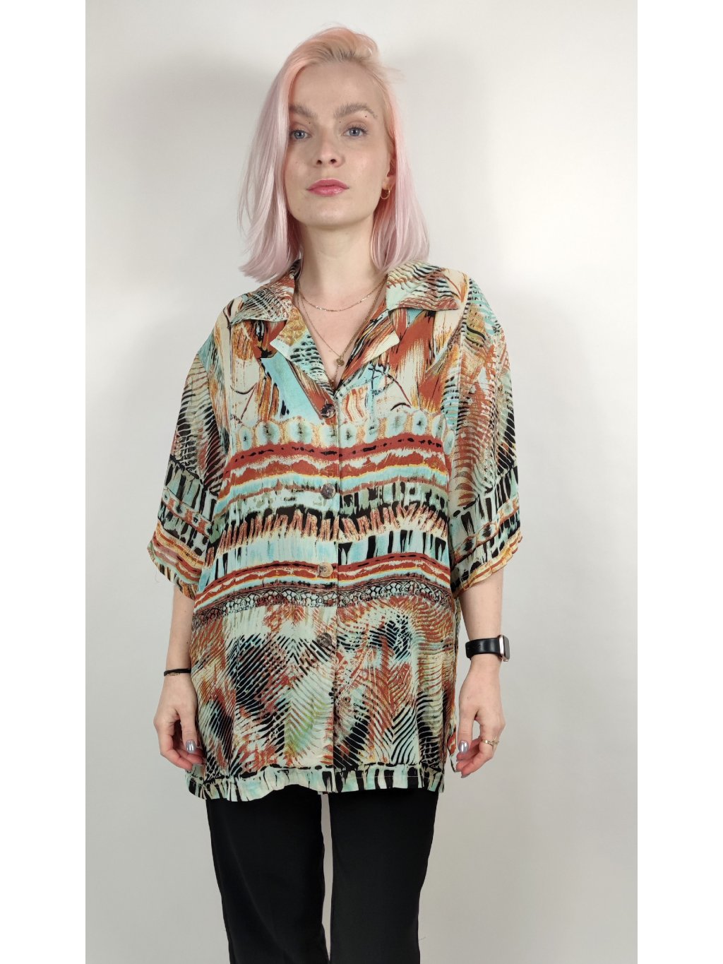 vzorovaná vintage halenka