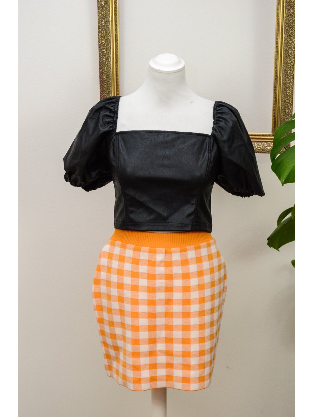 oranžová károvaná mini sukně