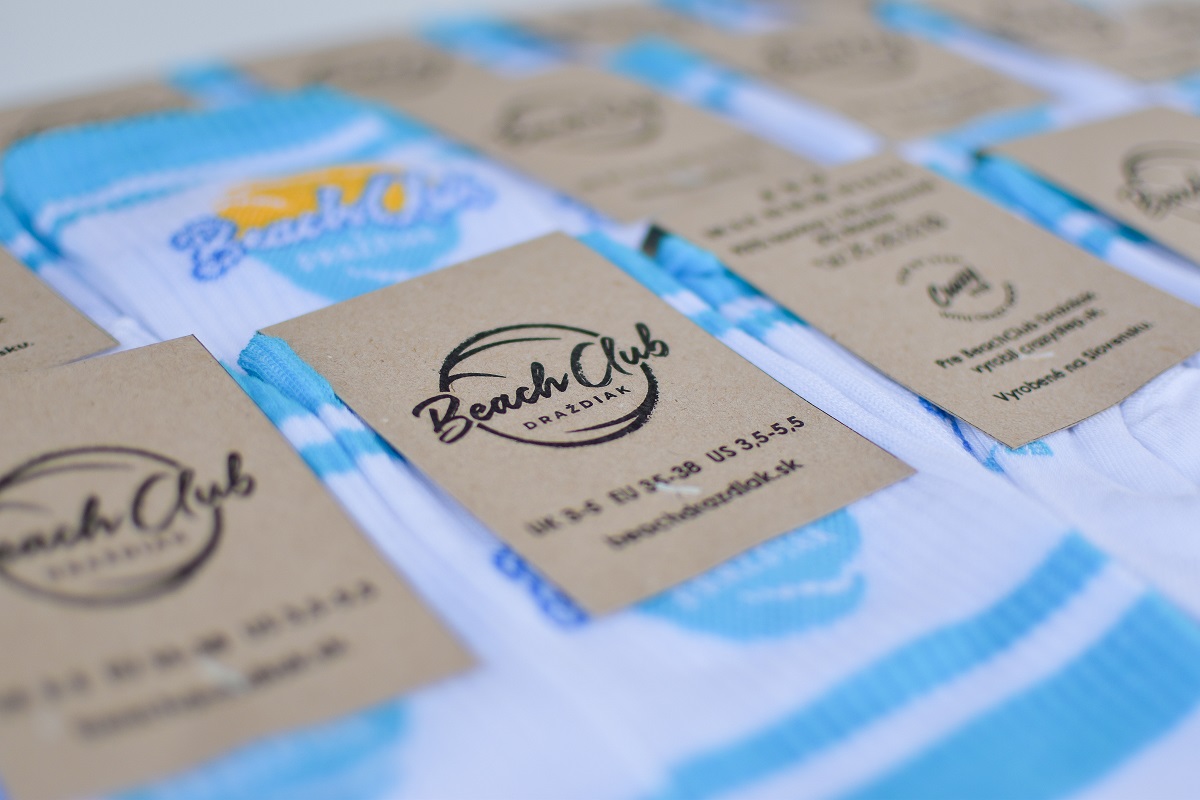 crazystep_beach_club_zakazkove_ponozky_web