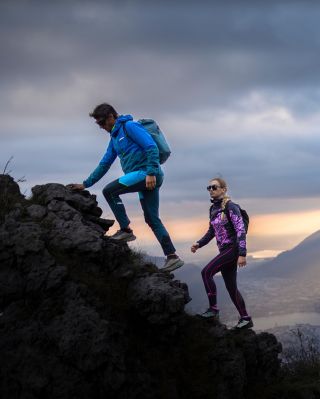 A je to tady! 🥳 První část nové CRAZY kolekce 💜 už vyšla na světlo Crazy Store a těšit se opět můžete na 💐 barevné...