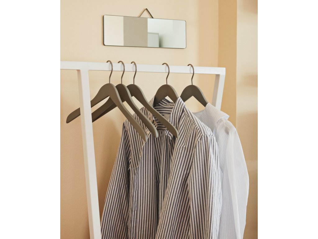 Loop stand wardrobe outlet
