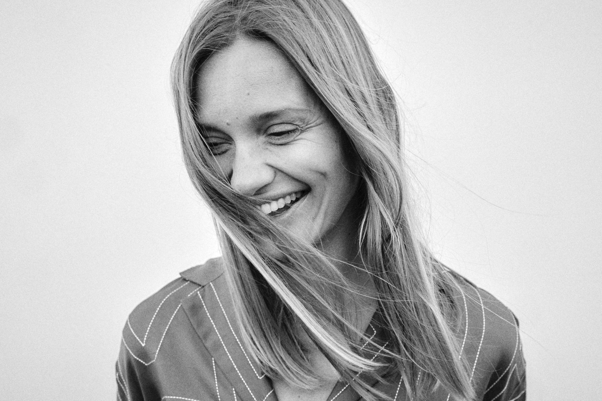 "Svou granolu jsem začala péct před 12 lety a troufám si říct, že jsem pochopila princip její vypečenosti," říká Barbora Karpíšková, majitelka bistra Bjukitchen.