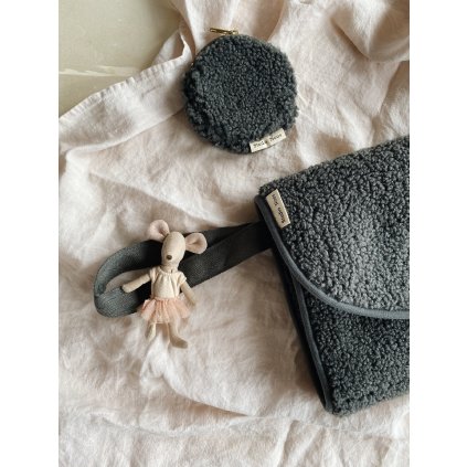 Dark grey teddy changing mat 39,95 + Dark grey teddy wallet 19,95 IG @inblckandwht