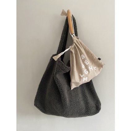 Dark grey teddy mom bag1 49,95 IG @inblckandwht