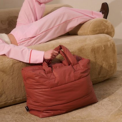 TINNE+MIA Víkendová taška Big puffy Camill - red wood