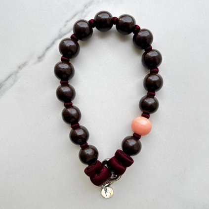 LE STUDIO Mini korálkový popruh na telefon – hnědá a burgundy