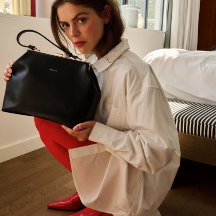 THE STICKY SIS CLUB Kabelka clasp club chic - black