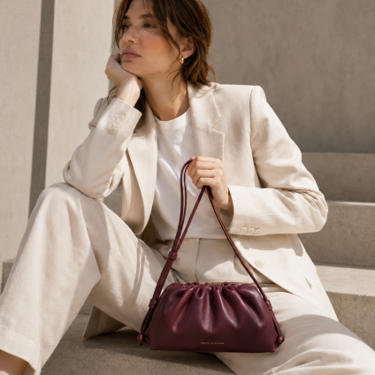 FREYA ESTEPHAN Leather handbag medium - Deep Burgundy