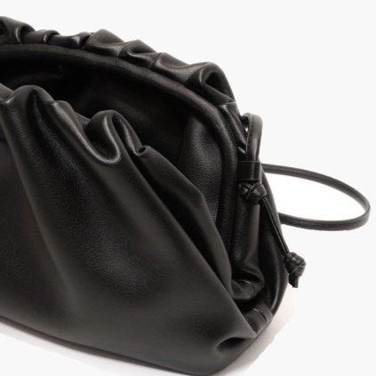 FREYA ESTEPHAN Kožená kabelka medium - Schwarz