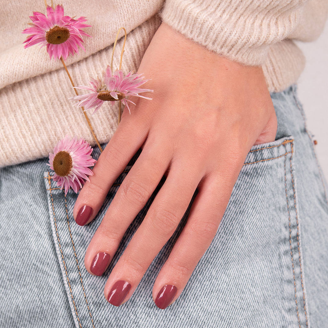 MANUCURIST Lak na nehty - Victoria Plum