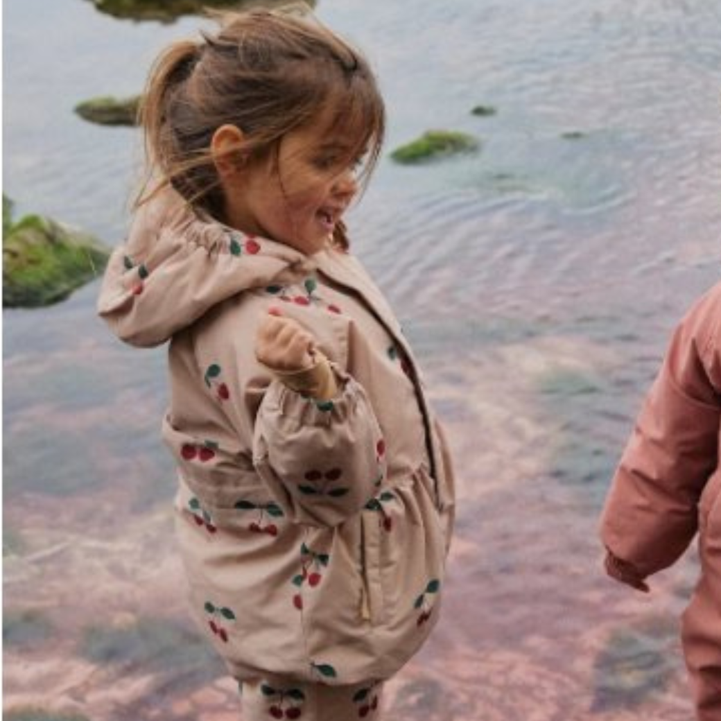 KONGES SLOJD Bunda - Mismou Frill / MA GRANDE CERISE Velikost: 5-6y