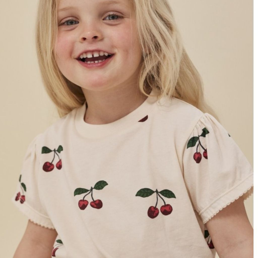 KONGES SLOJD Famo triko GOTS - PUFF / MA GRANDE CERISE Velikost: 18m