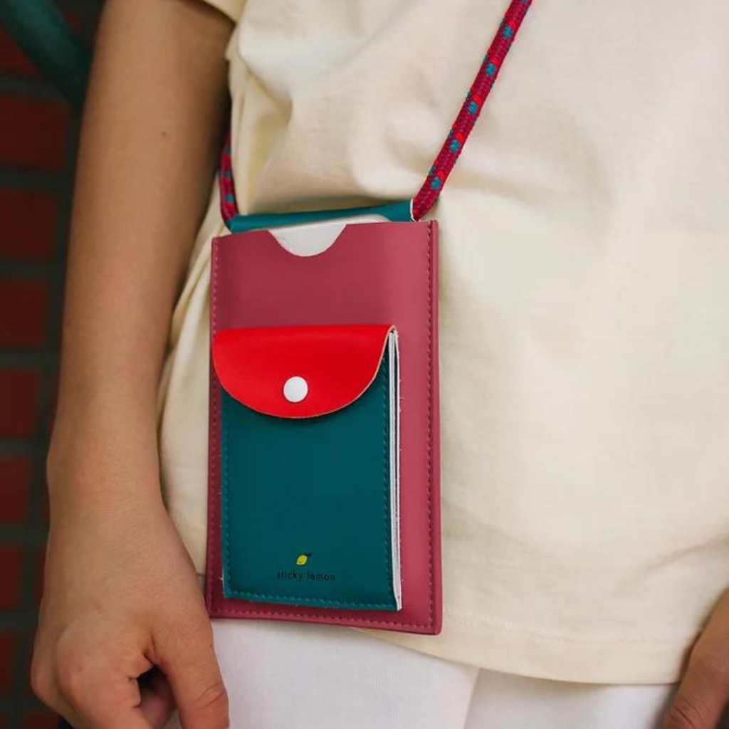 STICKY LEMON Taštička na mobil XL - Better together - athletics track