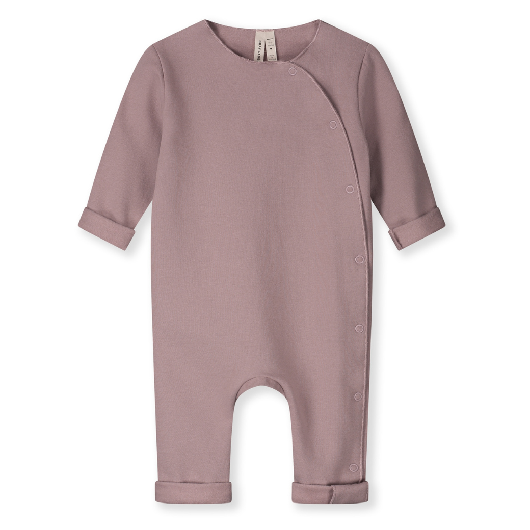 GRAY LABEL Overal pro miminka GOTS - New Fit - Berry Velikost: 9-12m