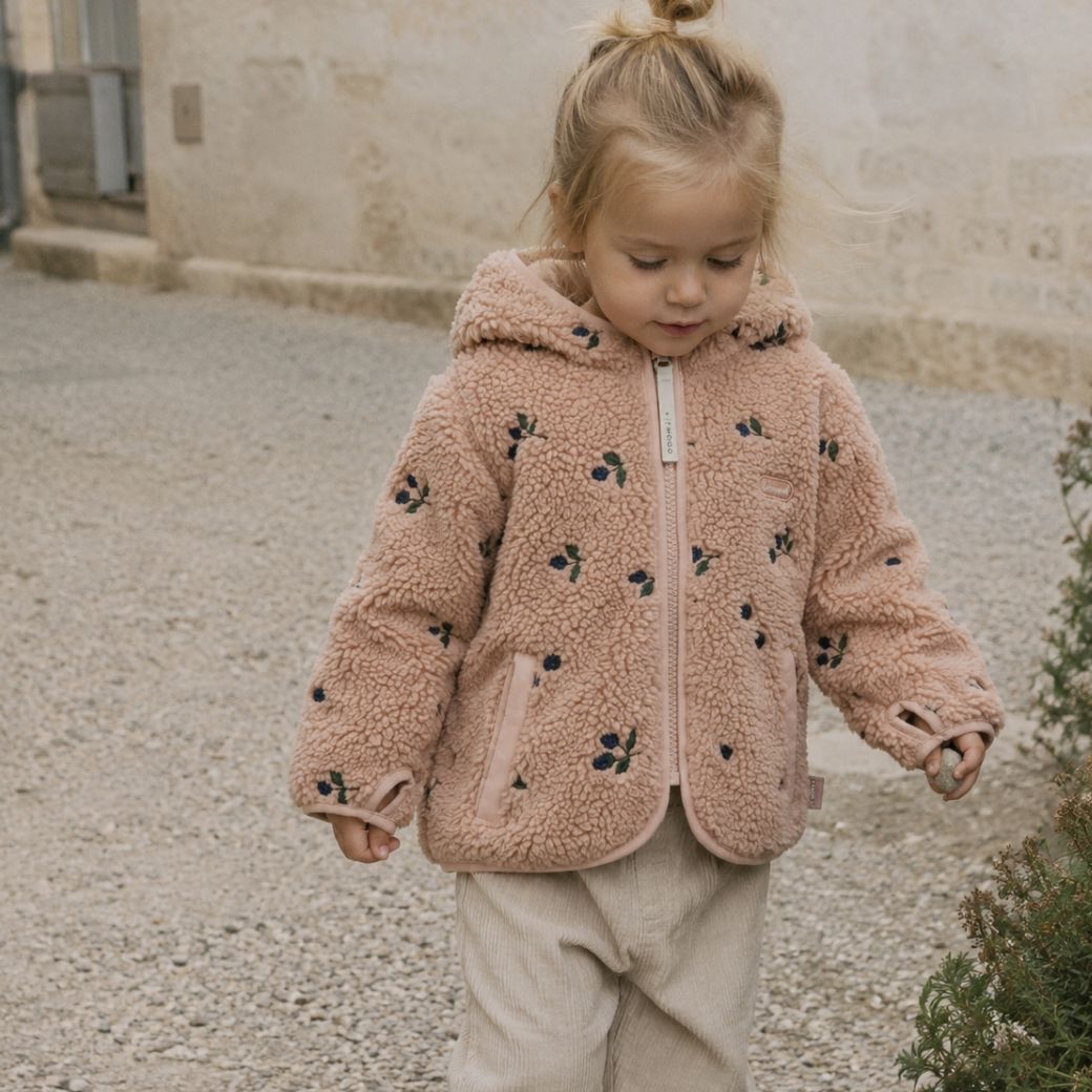LIEWOOD Bundička Mara Pile s oušky - Berry / Pale tuscany / Embroidery Velikost: 86