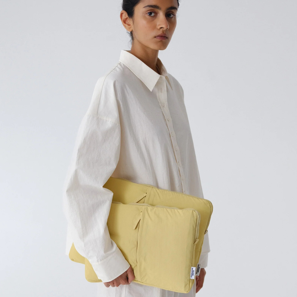 ÖLEND Obal na Notebook  - Lime Velikost: 15-16palců