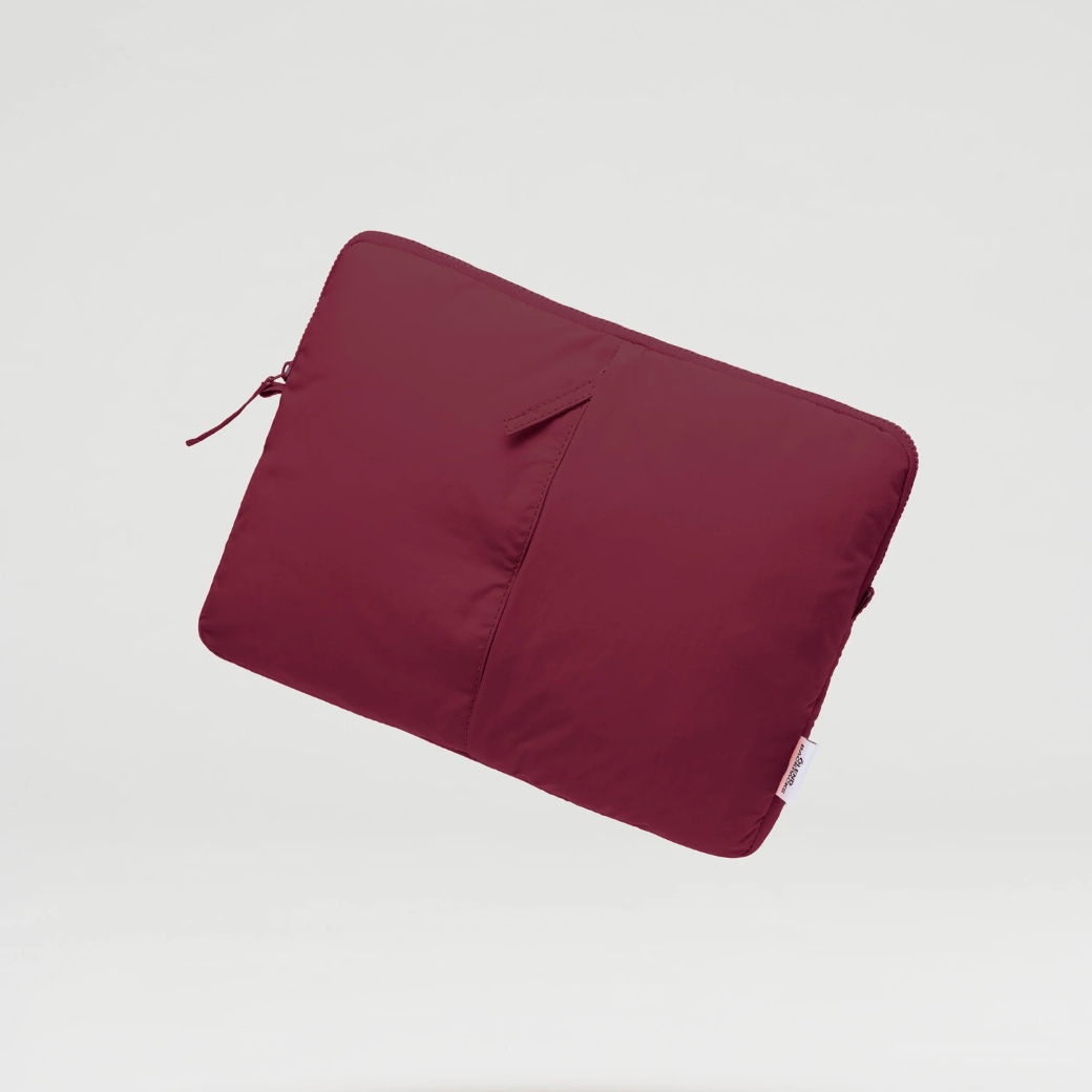 ÖLEND Obal na Notebook  -  Cherry Red Velikost: 15-16palců