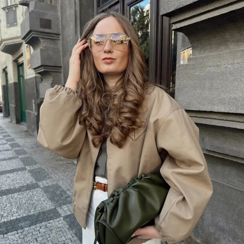 Levně FREYA ESTEPHAN Kožená kabelka medium - Dunkelgrün