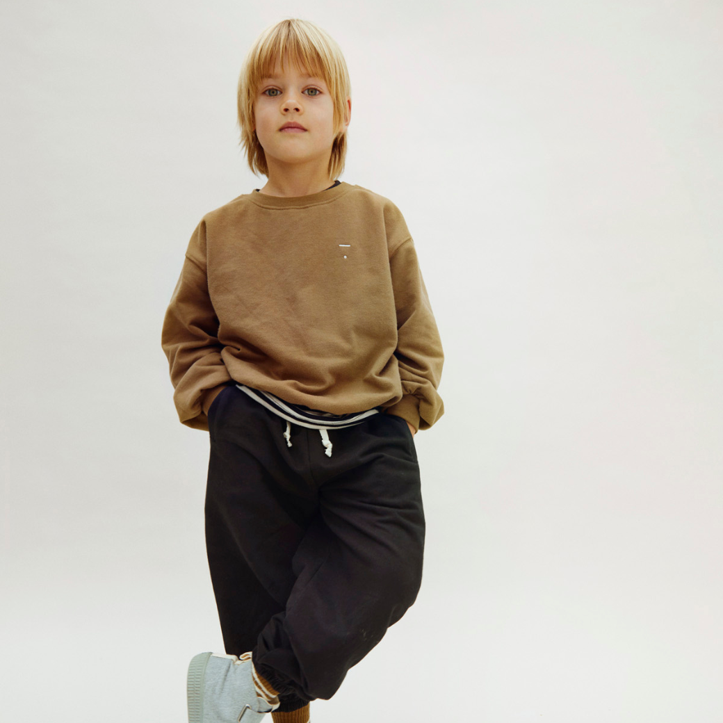 GRAY LABEL Tepláky GOTS - Pirate Black Velikost: 7-8Y
