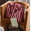 THE STICKY SIS CLUB Taška Shopper Knitted stripes - chocolate + bubblegum