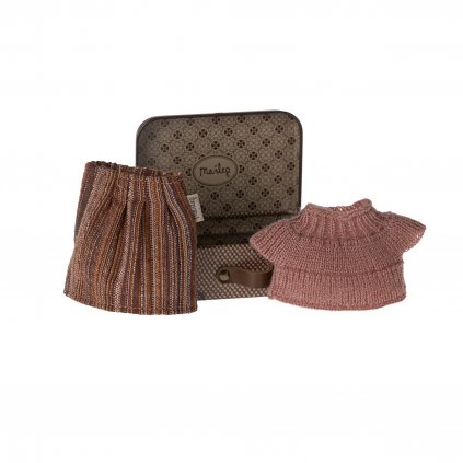 206508 maileg obleceni pro mysku v kufriku halenka se sukni babicka