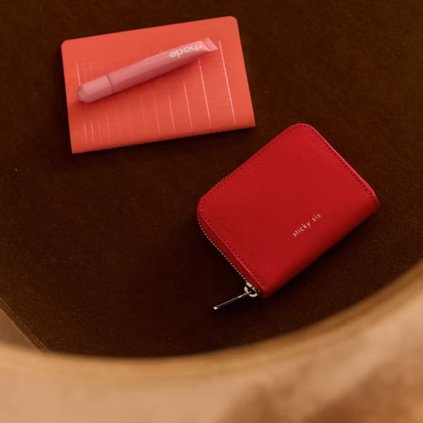 THE STICKY SIS CLUB Peněženka na karty club chic - Chilli