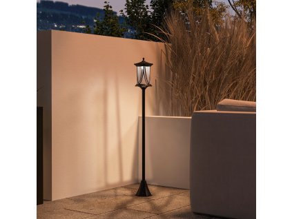Solární pouliční lampa 17 x 17 x 127 cm se studeným bílým LED světlem černá