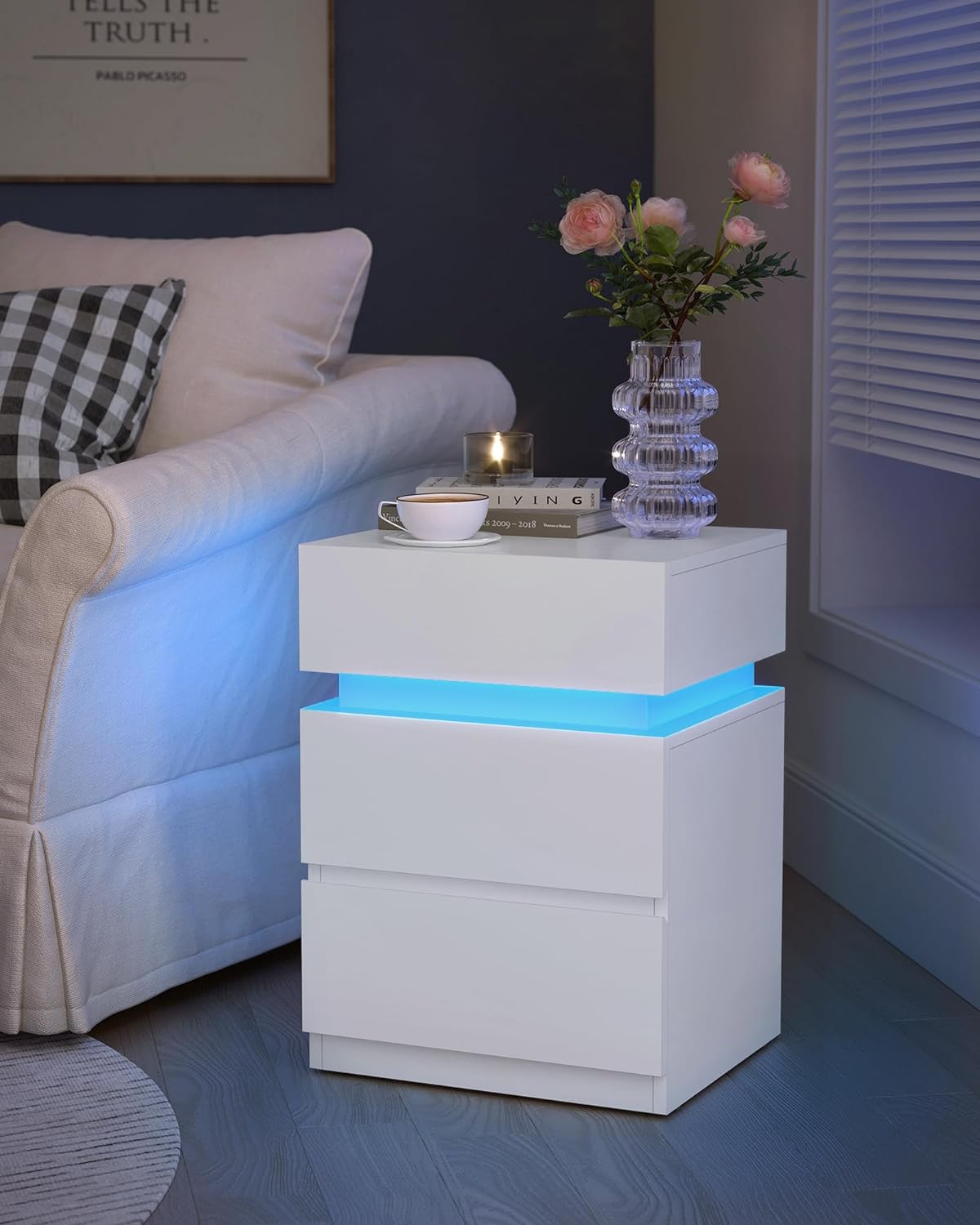 Noční stolek s LED osvětlením bílý