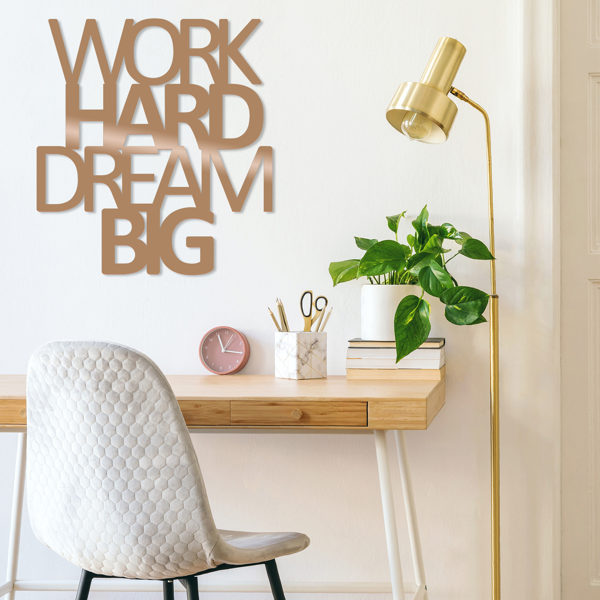 Levně Nástěnná dekorace kov WORK HARD DREAM BIG 65 x 70 cm