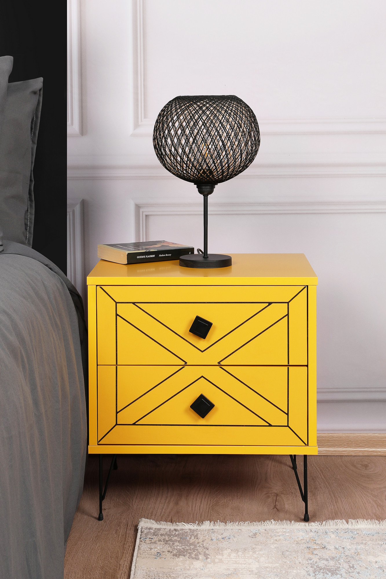Levně Noční stolek LUNA – PINE žlutá