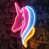 Nástěnná LED dekorace UNICORN barevná 