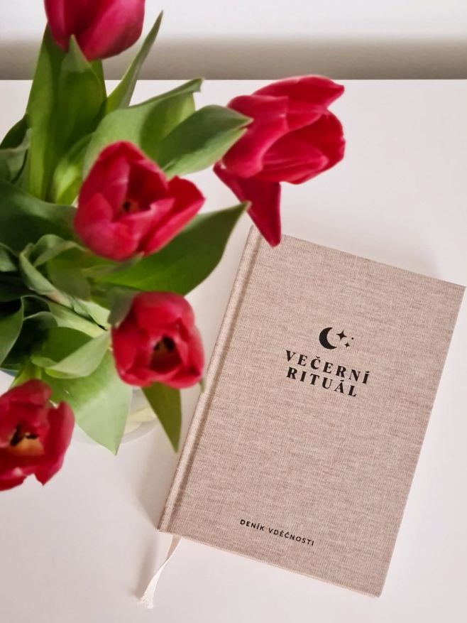 Valentýn není jen o tom, komu řekneš „miluju tě“. Ale i o tom, jestli to někdy řekneš sám/sama sobě. Způsob, jakým se...