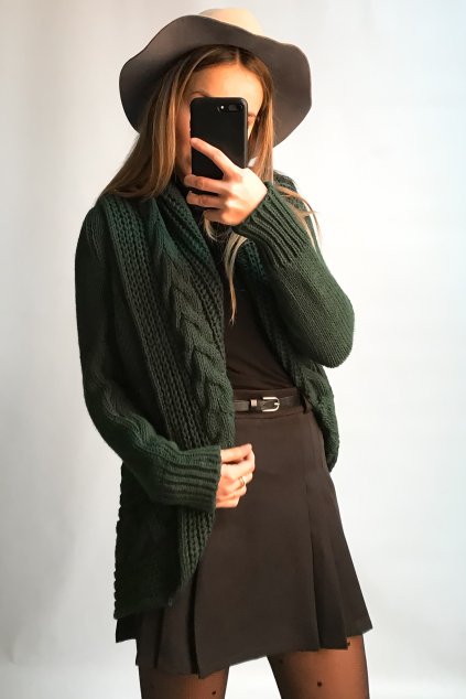 cribs, cribs oblečenie, dámske oblečenie, cribs eshop, slovenský eshop, rýchle dodanie, darček pre ňu, darček na vianoce, sveter, šaty, sukňa, kožené kraťasy, koženkové šórtky, vianočný darček, darček pre 54