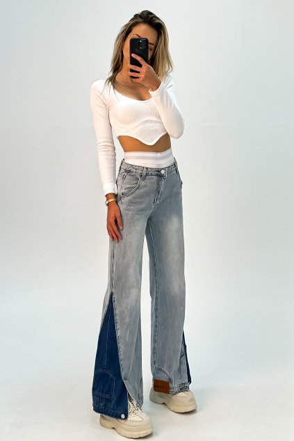 Flare kombinované džínsy s efektom vyčnievajúcej spodnej bielizne