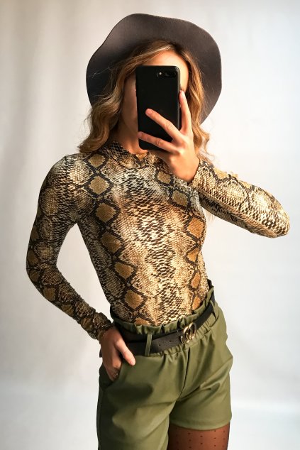 cribs, cribs oblečenie, dámske oblečenie, cribs eshop, slovenský eshop, rýchle dodanie, darček pre ňu, darček na vianoce, sveter, šaty, kabát, dámsky kabát, sukňa, oversize sako, 080