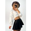 Vintage kvetinový crop-top s viazaním modrý