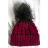 Zateplená čiapka s brmbolcom