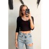 Vrúbkovaný basic crop-top čierny