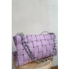 Preplietaná crossbody kabelka fialová