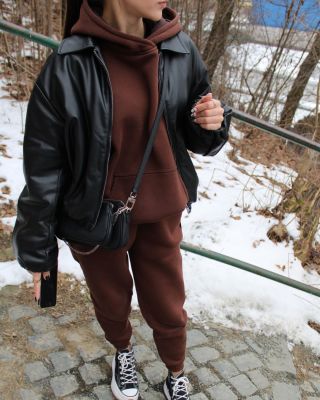 čoko vibeess🧸 túto farbu sme si dosť obľúbili - neutrálna & tmavá = 🤎