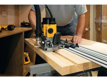 Adaptér na použitie s hornou frézkou