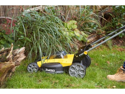 Kosačka s pojazdom 49,5cm 40L V20 FatMax® 2x18V 2x4,0Ah bezuhlíková