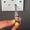 Volt tester