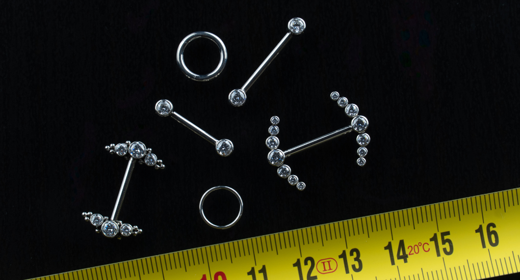 Jak měřit piercingové šperky