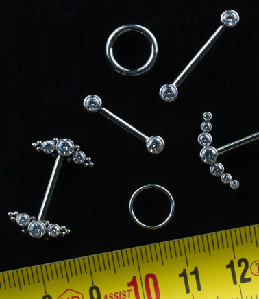 Jak správně vybrat velikost piercingu