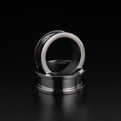 Titanový tunel do uší, nosu, rtů