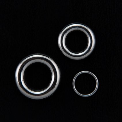 Základní titanový kroužek piercing