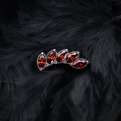 Titanová koncovka Inferna s červenými zirkony