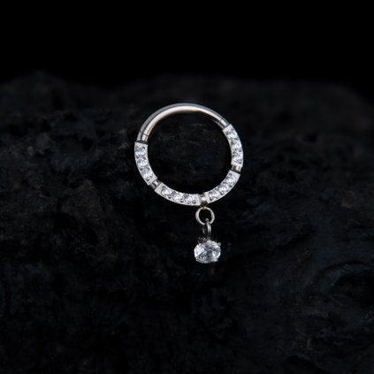 Titanový kroužek Lumiera visací